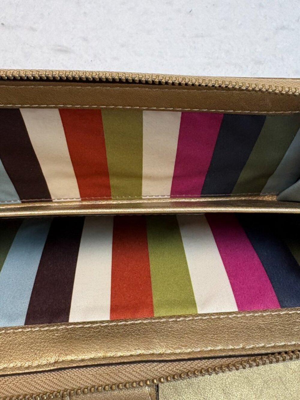 Coach Signature Jacquard Gold Glitter Zip Around Continental Wallet Vintage Y2K - Picture 7 of 7